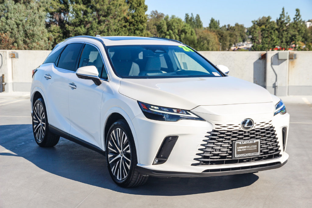 Used 2024 Lexus RX 350 Premium Plus w/ Cold Area Package FWD image 3