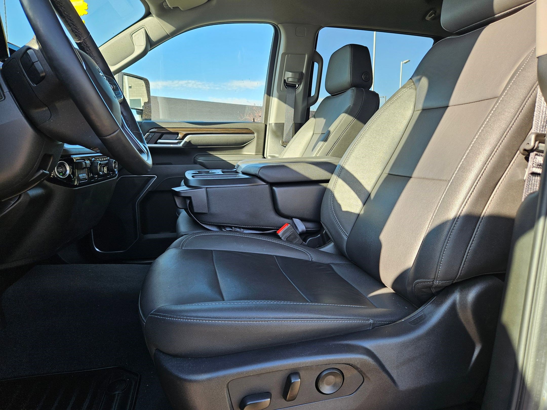 Used 2025 Chevrolet Silverado 3500 LT w/ Trail Boss Package image 15