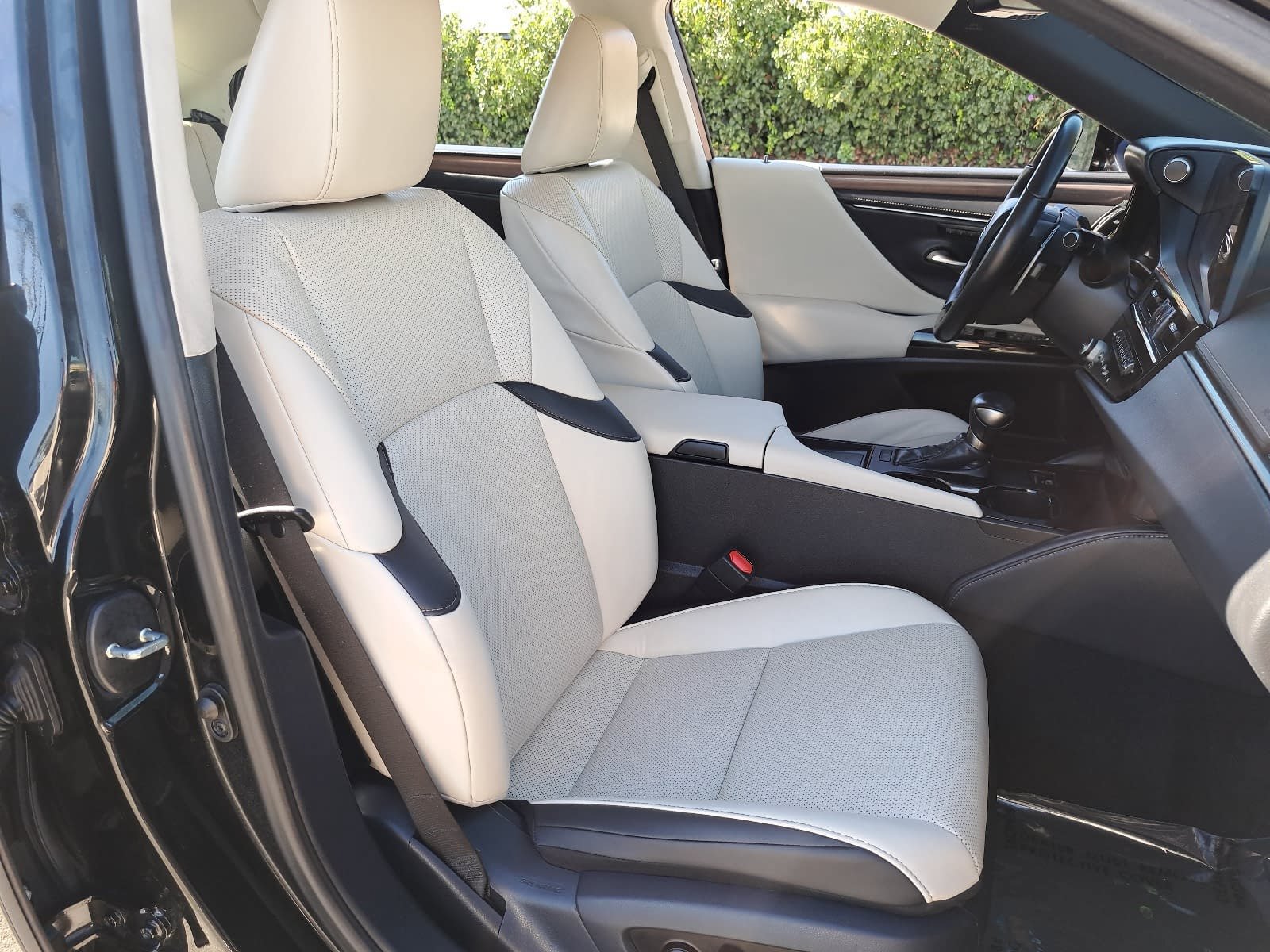 Used 2024 Lexus ES 350 w/ Premium Package FWD image 10