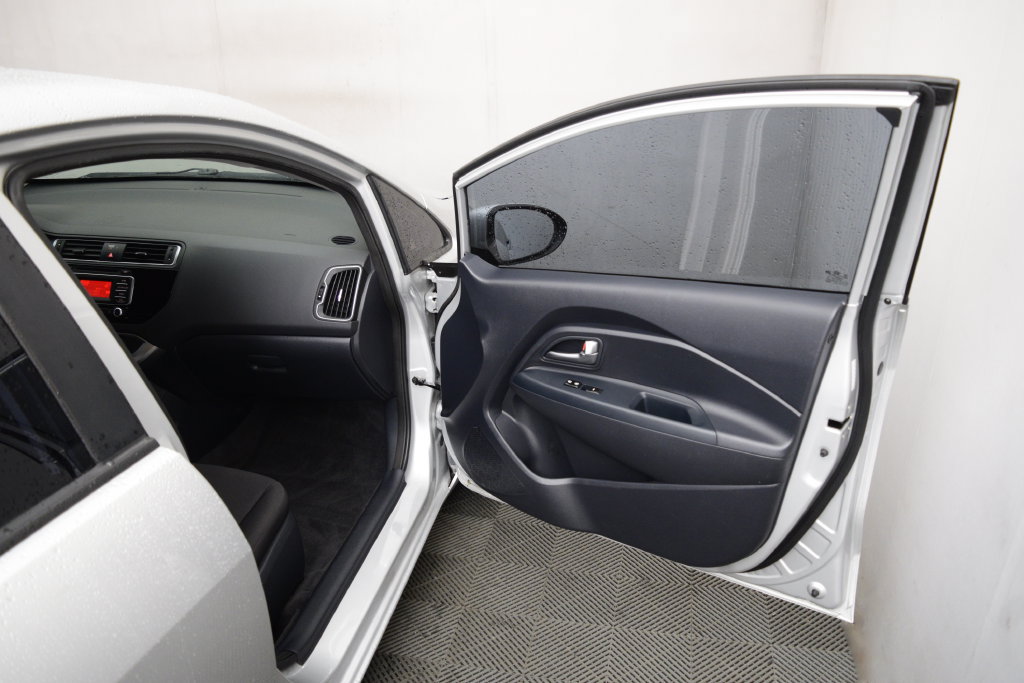 Used 2017 Kia Rio LX w/ Power Package FWD image 16