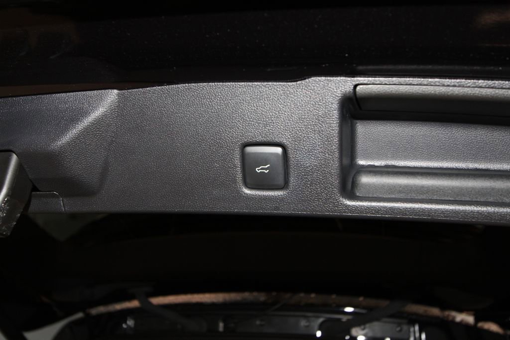 Used 2025 Ford Escape ST-Line Elite w/ Premium Technology Package AWD/4WD image 37