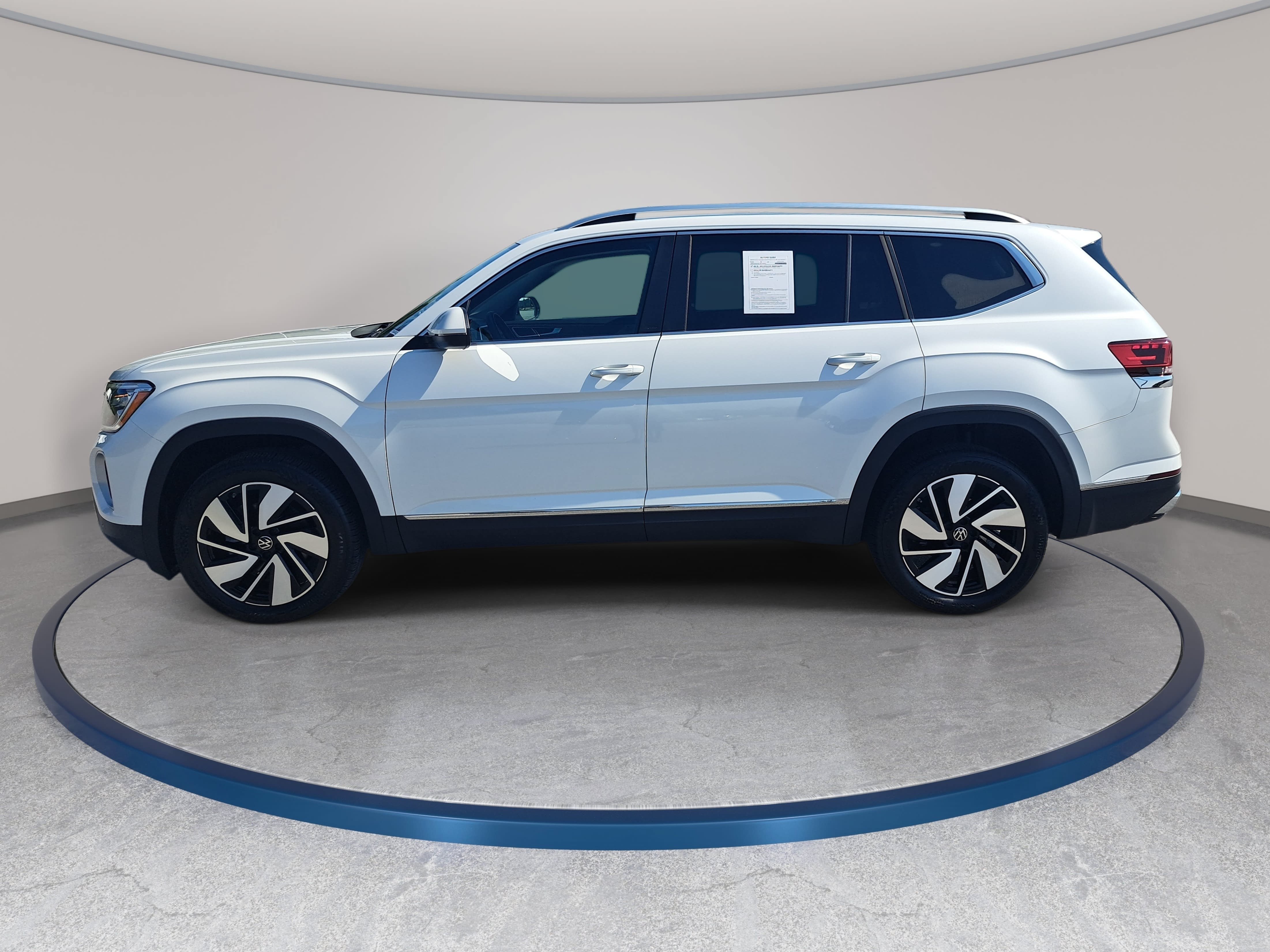 Certified 2026 Volkswagen Atlas SEL AWD/4WD image 8