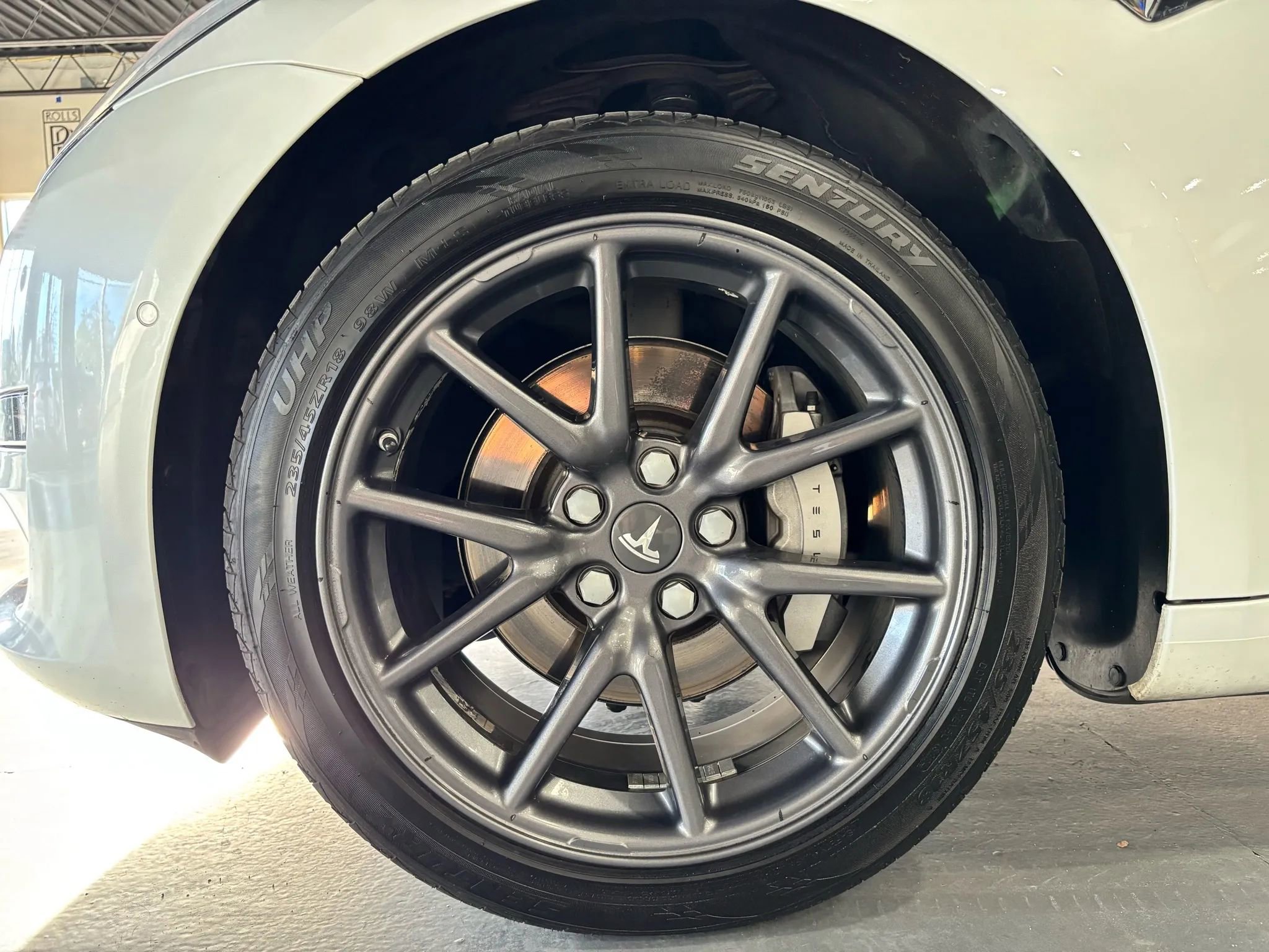 Used 2018 Tesla Model 3 Long Range image 40