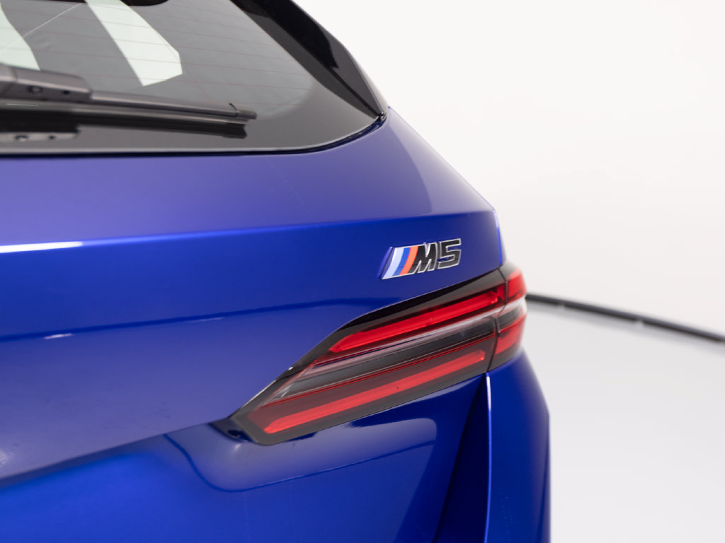 Used 2025 BMW M5 Touring AWD/4WD image 41
