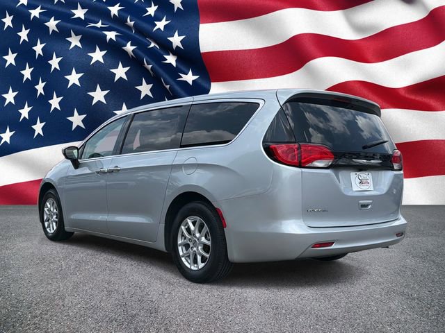 Used 2023 Chrysler Voyager LX FWD image 23