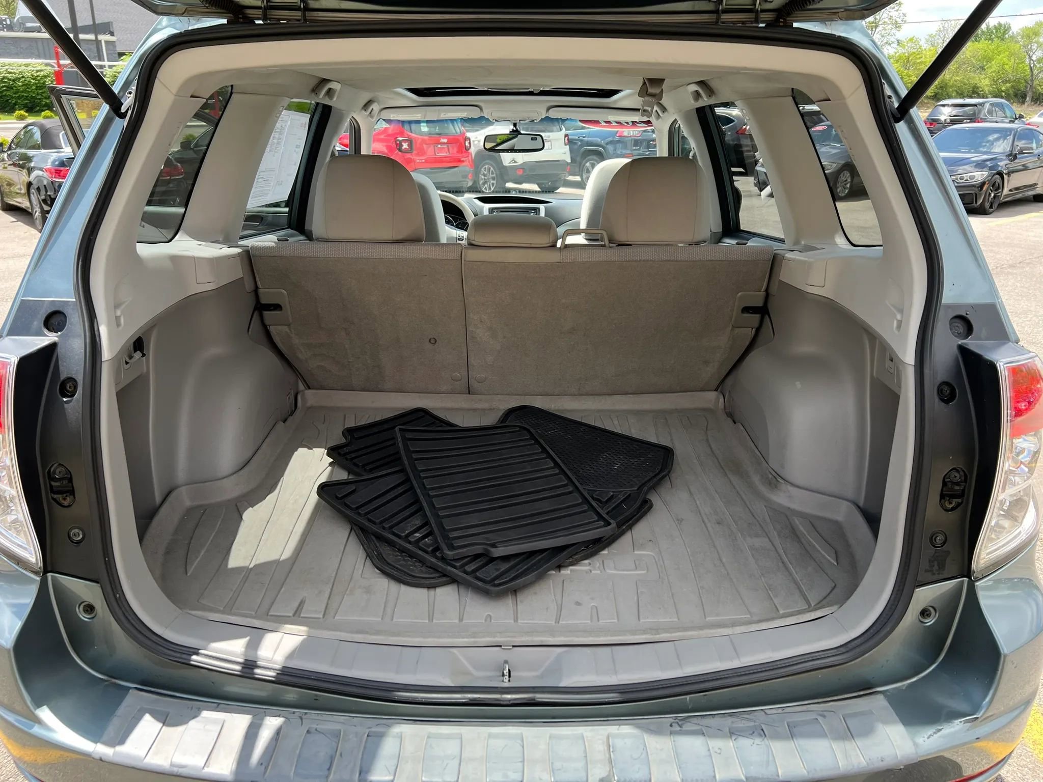 Used 2011 Subaru Forester 2.5X Premium w/ All-Weather Pkg AWD/4WD image 27