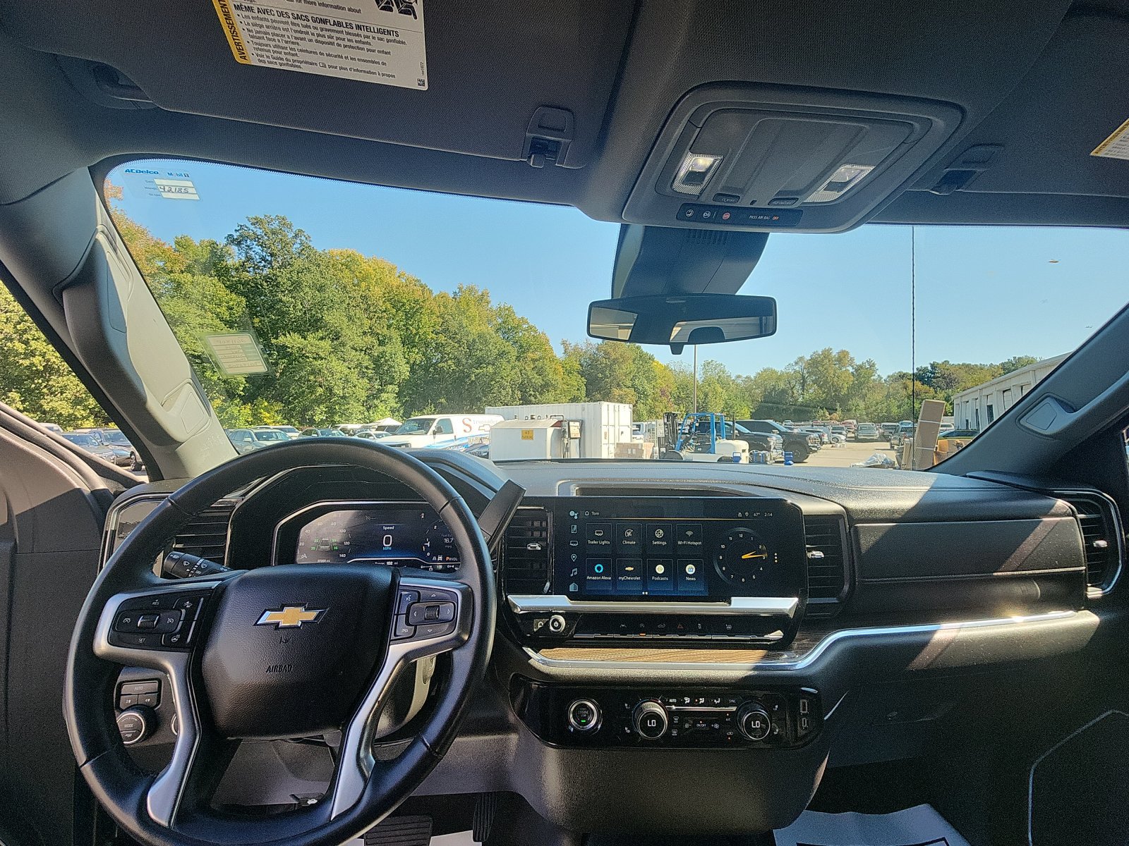 Used 2024 Chevrolet Silverado 1500 LT AWD/4WD image 19
