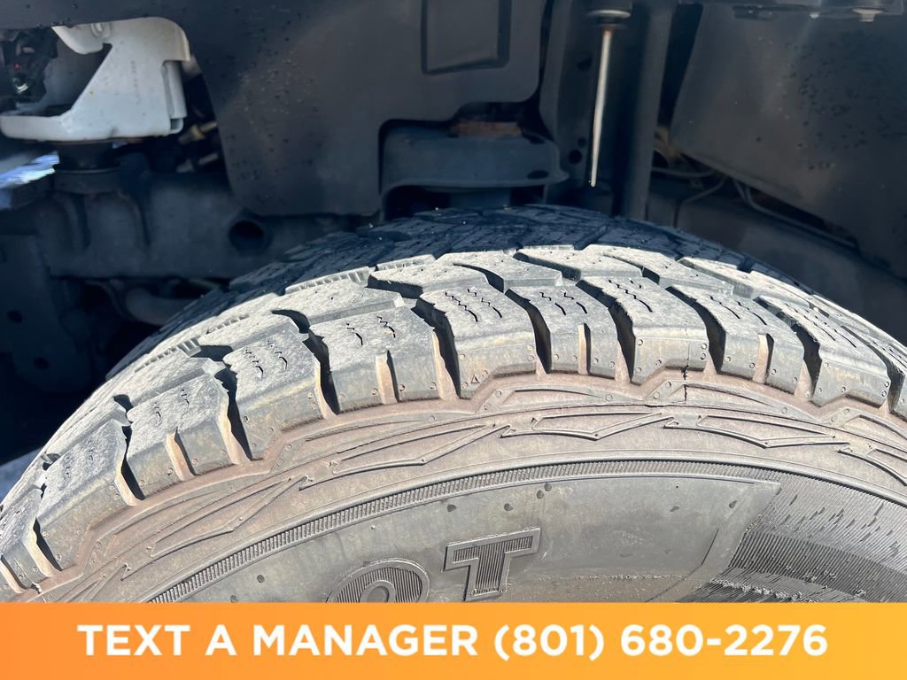 Used 2016 Jeep Wrangler Sahara w/ Connectivity Group AWD/4WD image 11