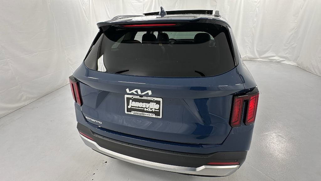 New 2025 Kia Sorento EX w/ Panoramic Sunroof Package image 4