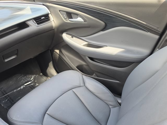Used 2020 Buick Envision Essence w/ LPO, Active Package FWD image 19