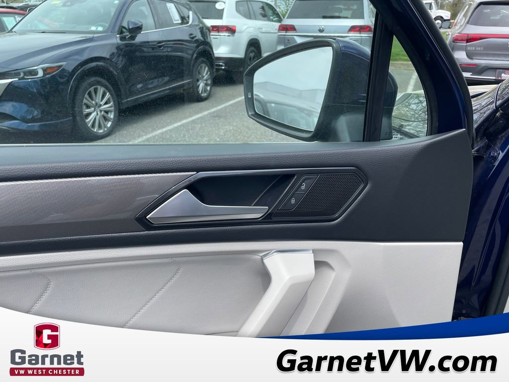 Certified 2023 Volkswagen Tiguan SE FWD image 33