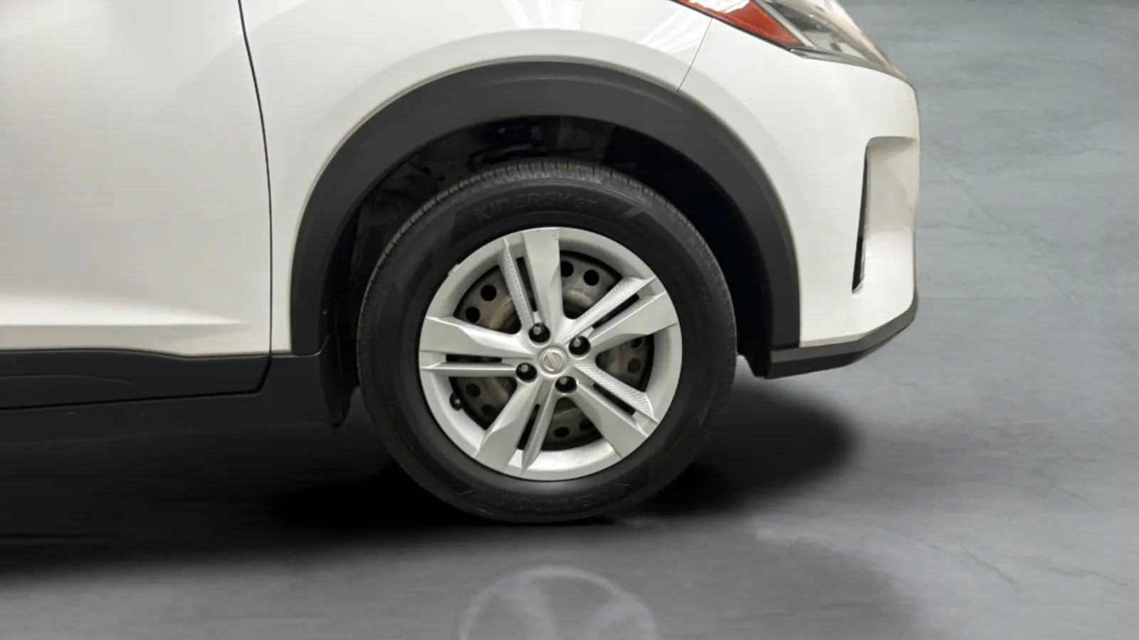 Used 2022 Nissan Kicks S FWD image 26