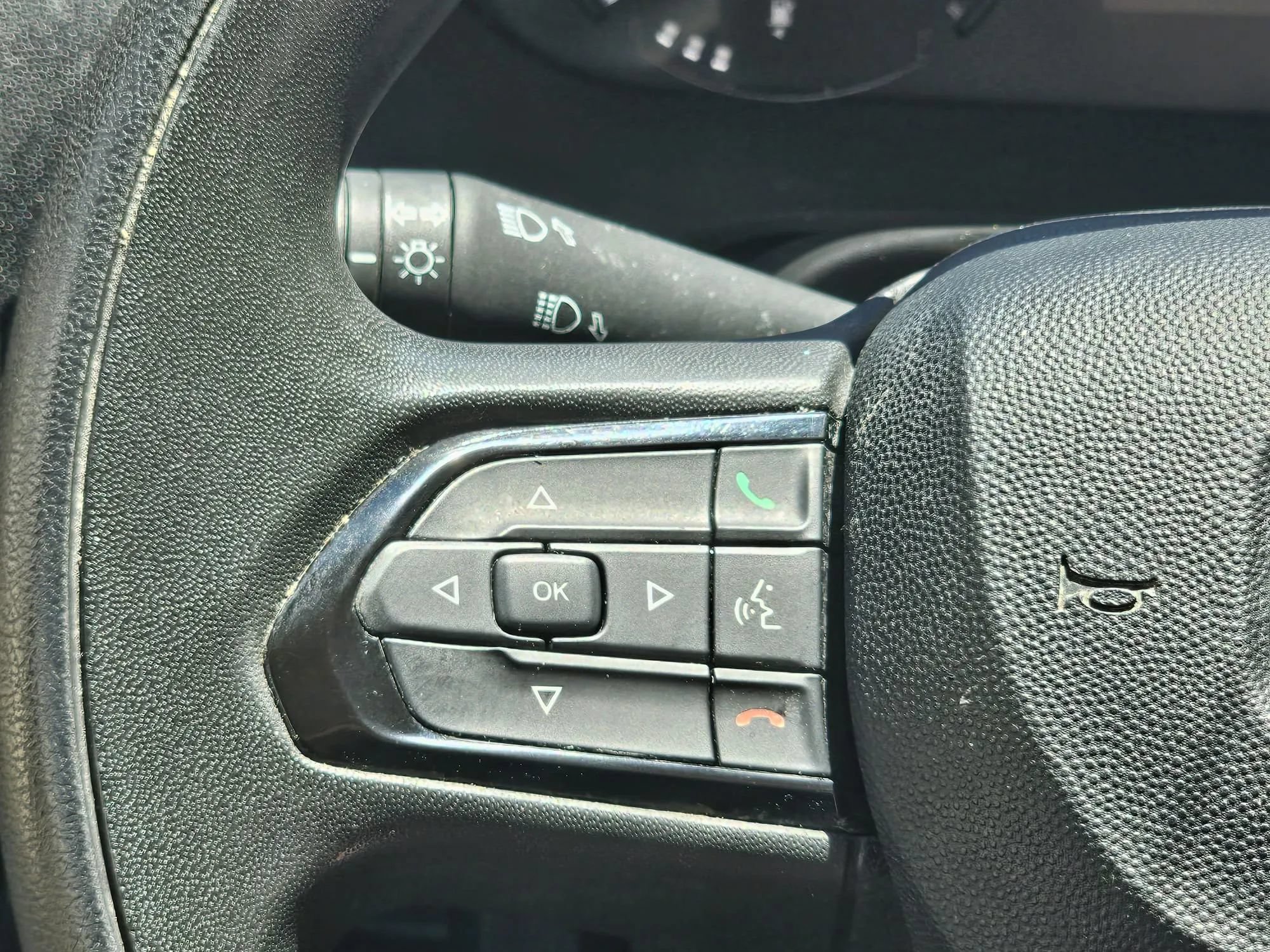 Used 2025 RAM ProMaster 2500 w/ Convenience Group FWD image 18