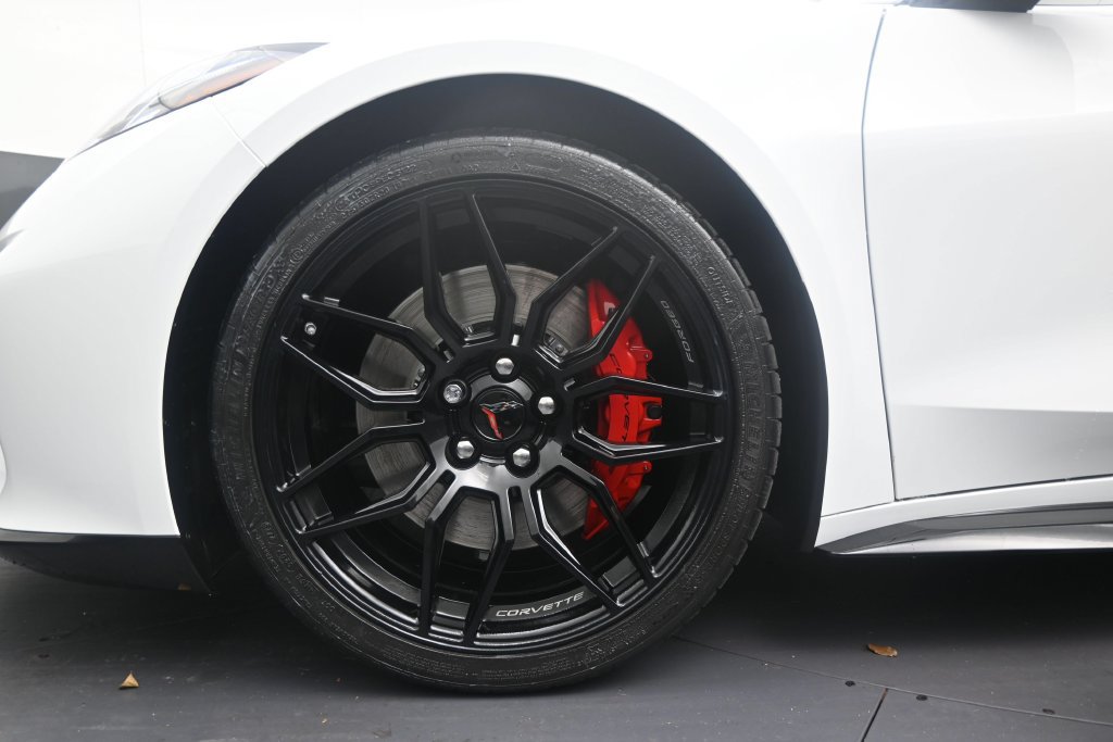Used 2027 Chevrolet Corvette Z06 RWD image 10