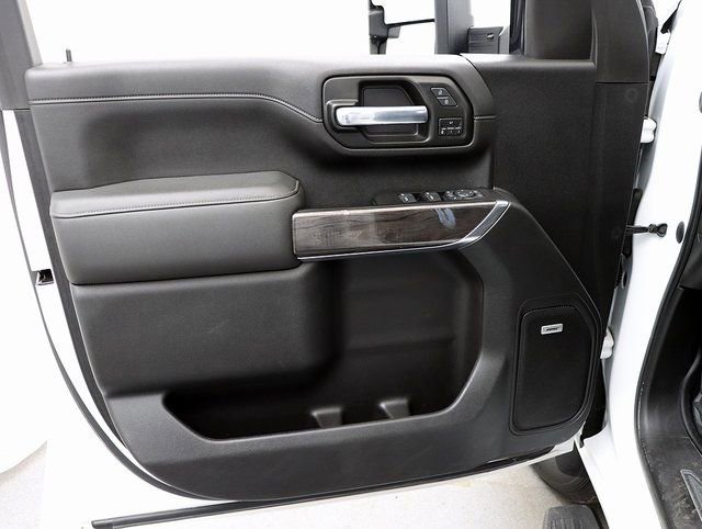 Used 2020 Chevrolet Silverado 2500 LTZ w/ LTZ Plus Package image 28