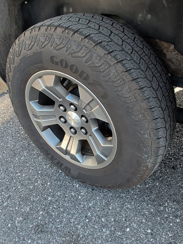 Used 2018 Chevrolet Tahoe LS w/ Skid Plate Package AWD/4WD image 11