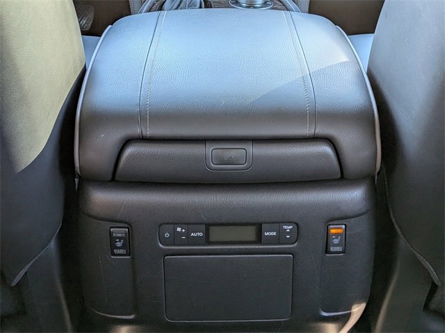 Used 2022 Nissan Armada Platinum w/ Captain's Chairs Package image 18