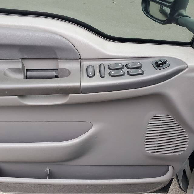 Used 2001 Ford Excursion XLT RWD image 13