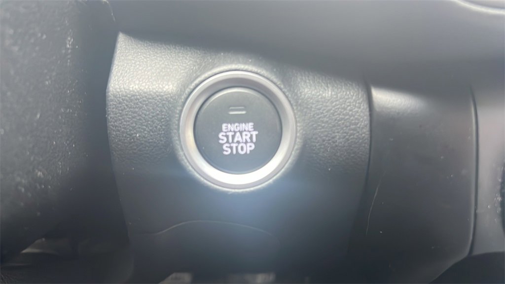 Used 2022 Hyundai Kona SEL image 24