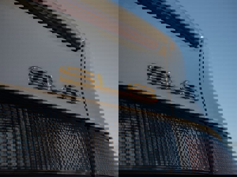 Used 1999 Cadillac Seville SLS w/ Personalization Pkg image 20