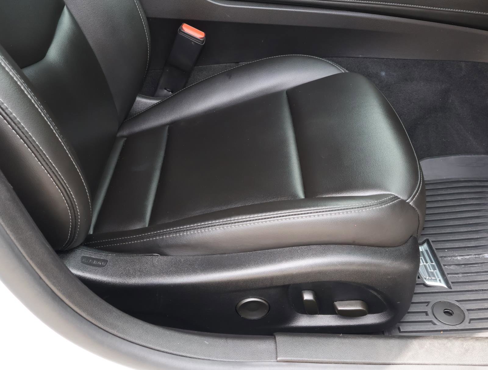 Certified 2024 Cadillac CT5 Luxury RWD image 17