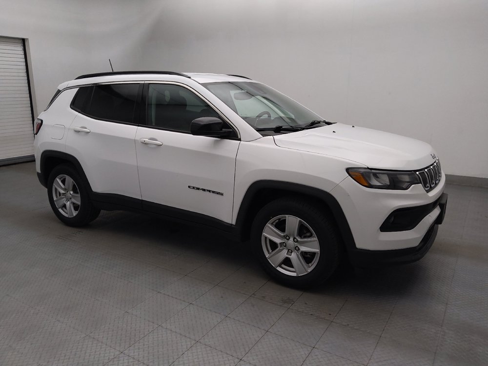 Used 2022 Jeep Compass Latitude FWD image 11