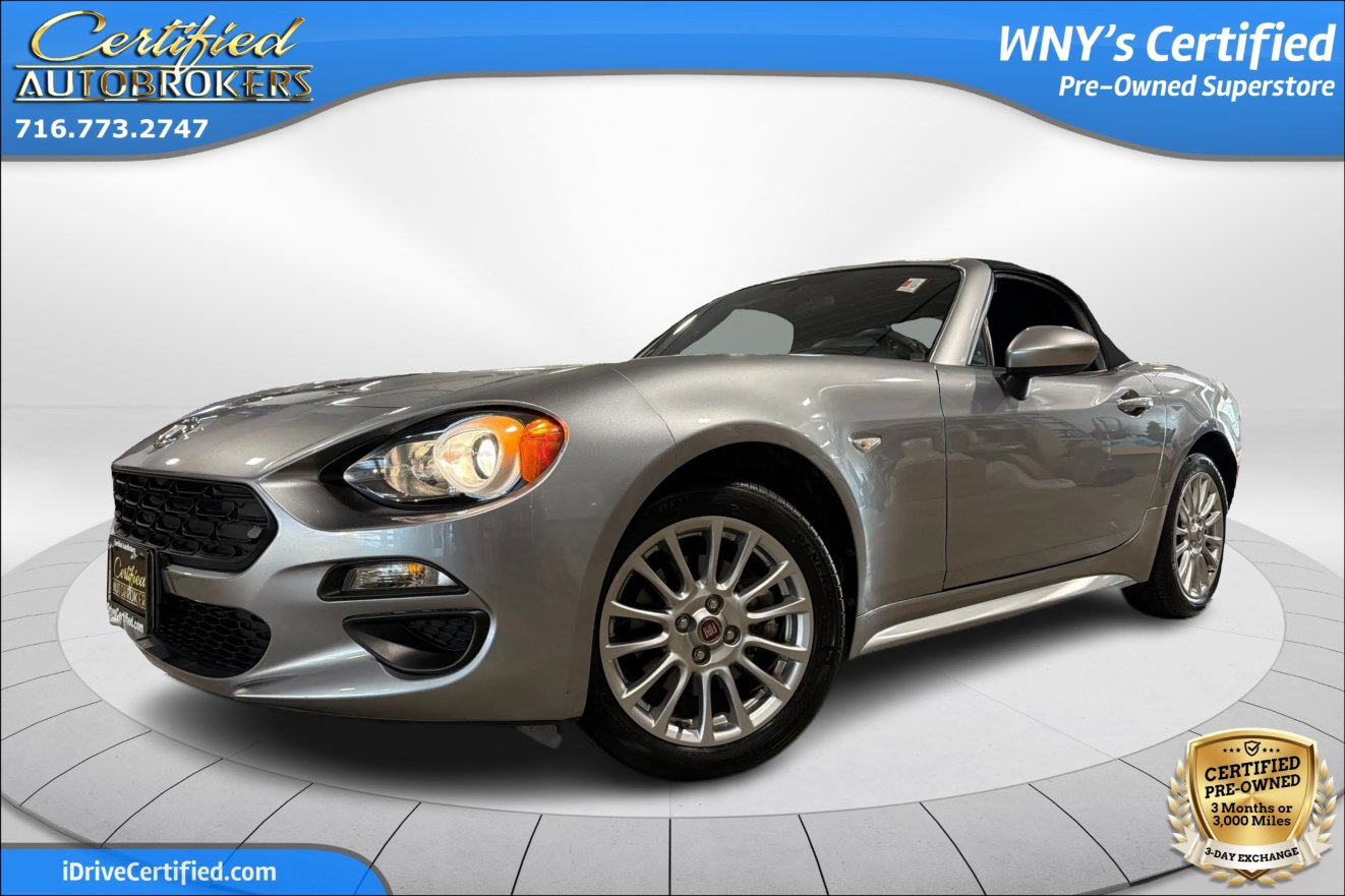 Used 2017 FIAT 124 Spider Classica RWD image 1