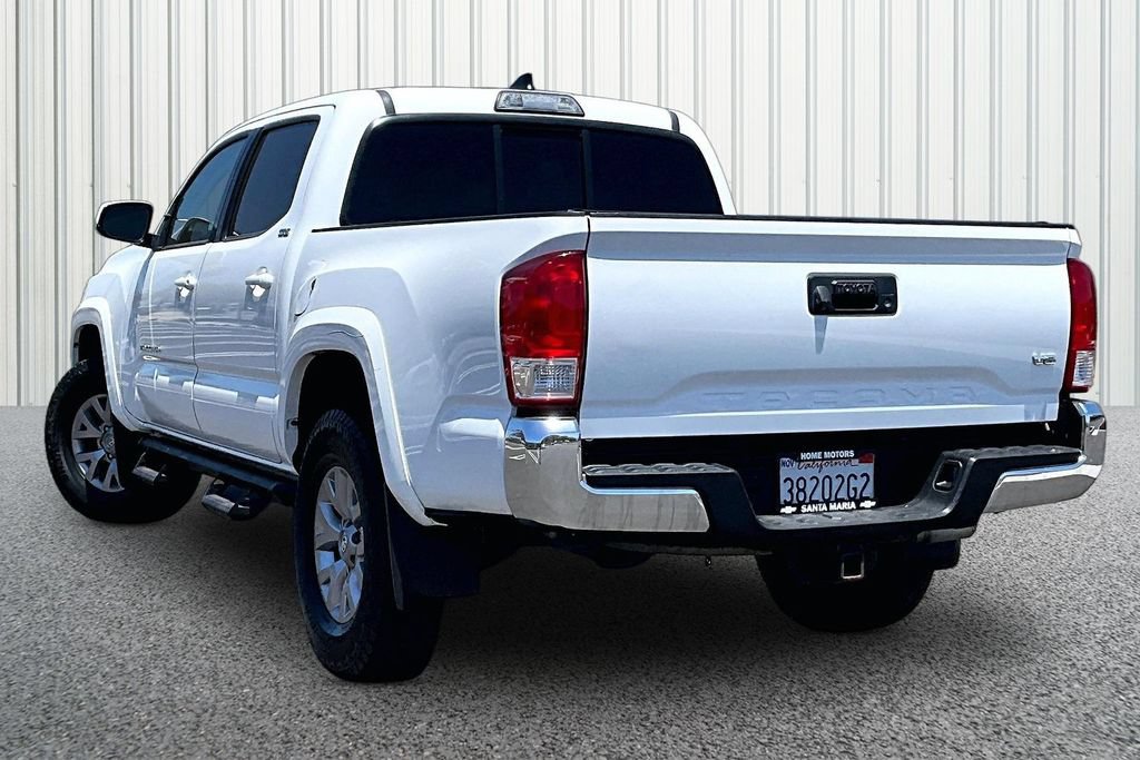 Used 2017 Toyota Tacoma SR5 w/ Tow Package RWD image 21