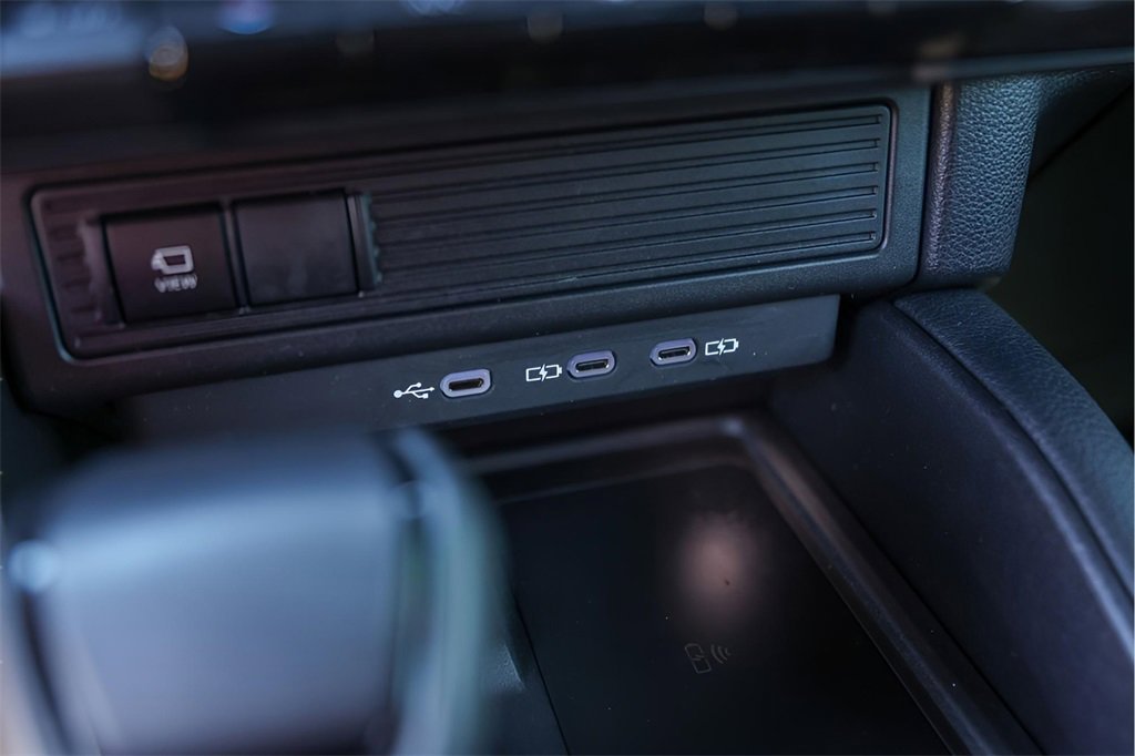 Used 2025 Toyota Land Cruiser Base image 24