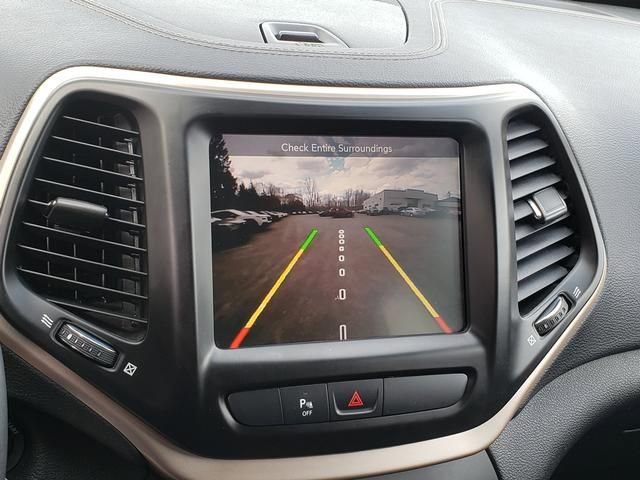 Used 2016 Jeep Cherokee Latitude w/ Safety/Convenience Group image 15