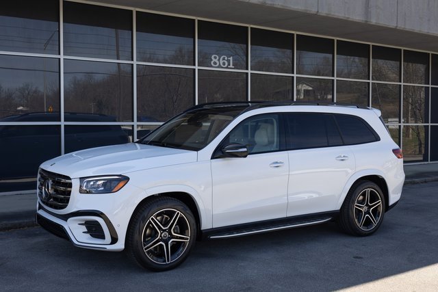 New 2025 Mercedes-Benz GLS 450 4MATIC image 5
