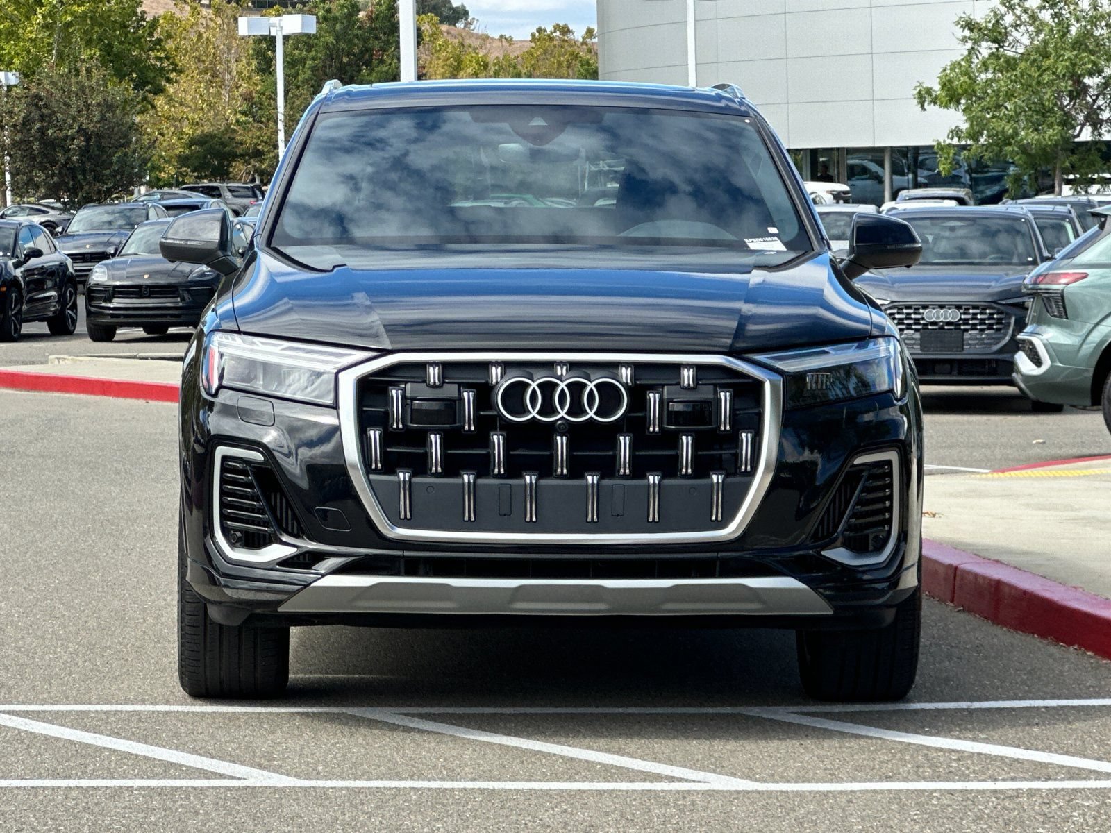 Used 2025 Audi Q7 3.0T Premium Plus w/ Premium Plus Package AWD/4WD image 9
