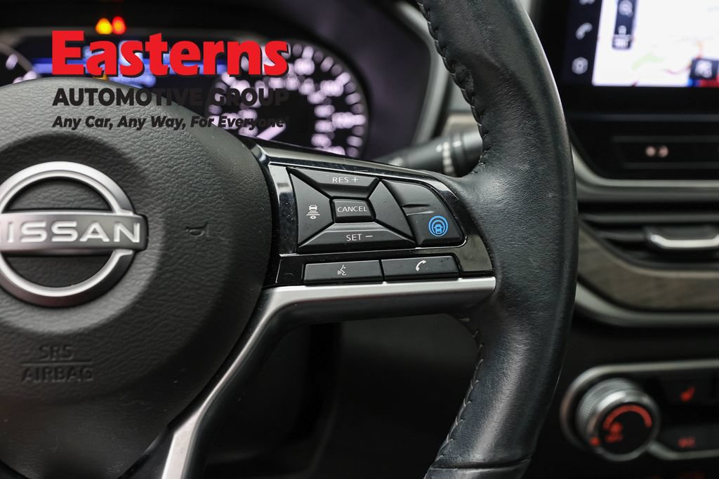 Used 2024 Nissan Altima 2.5 SV w/ SV Premium Package AWD/4WD image 16