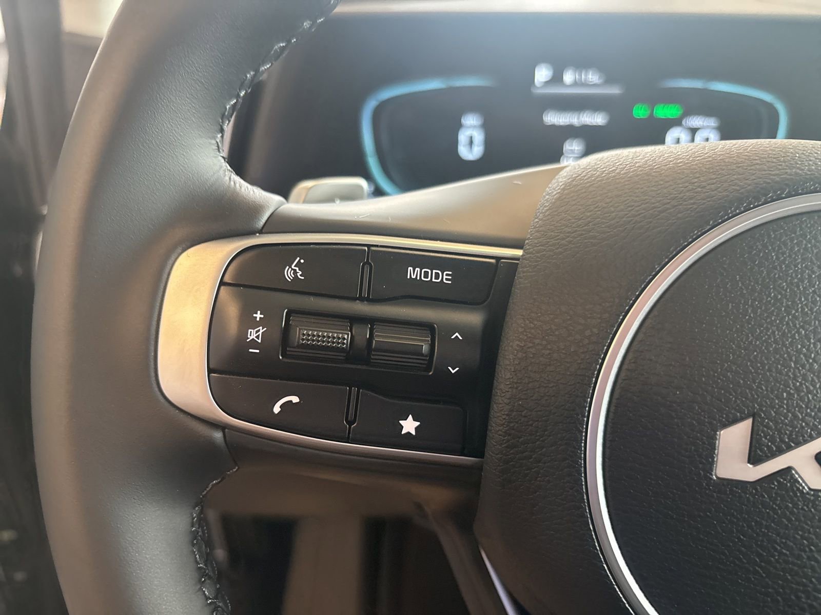 New 2025 Kia Sportage EX w/ EX Premium Package image 20