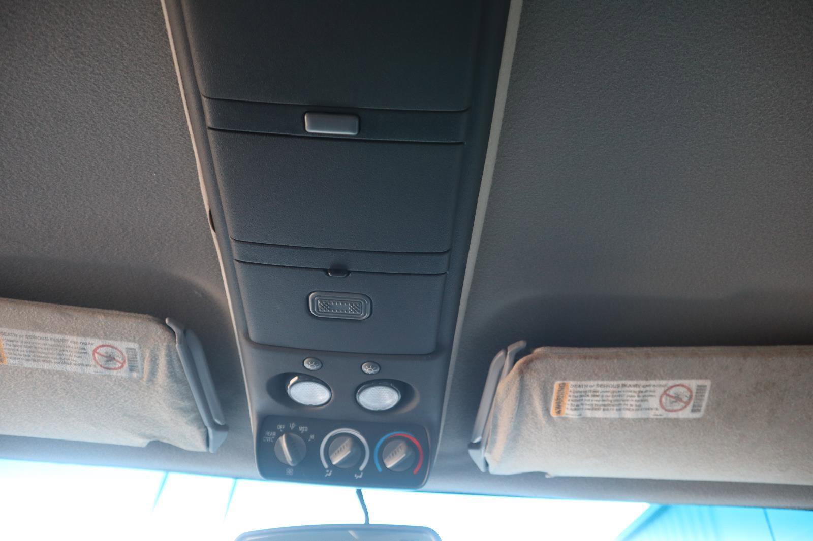 Used 1999 Chevrolet Suburban 2WD w/ Preferred Equipment Group 3 image 28