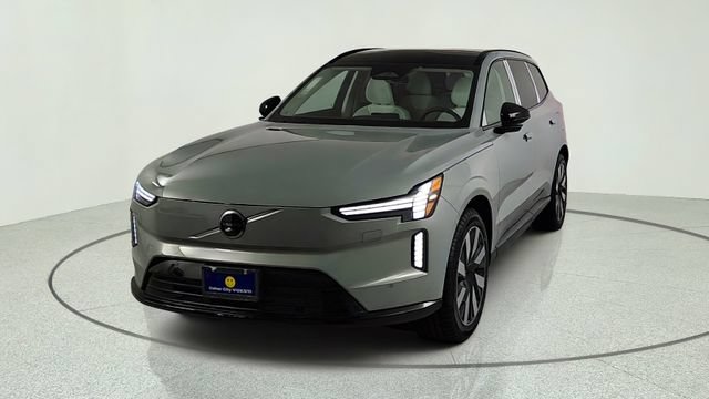 New 2026 Volvo EX90 Plus RWD image 2