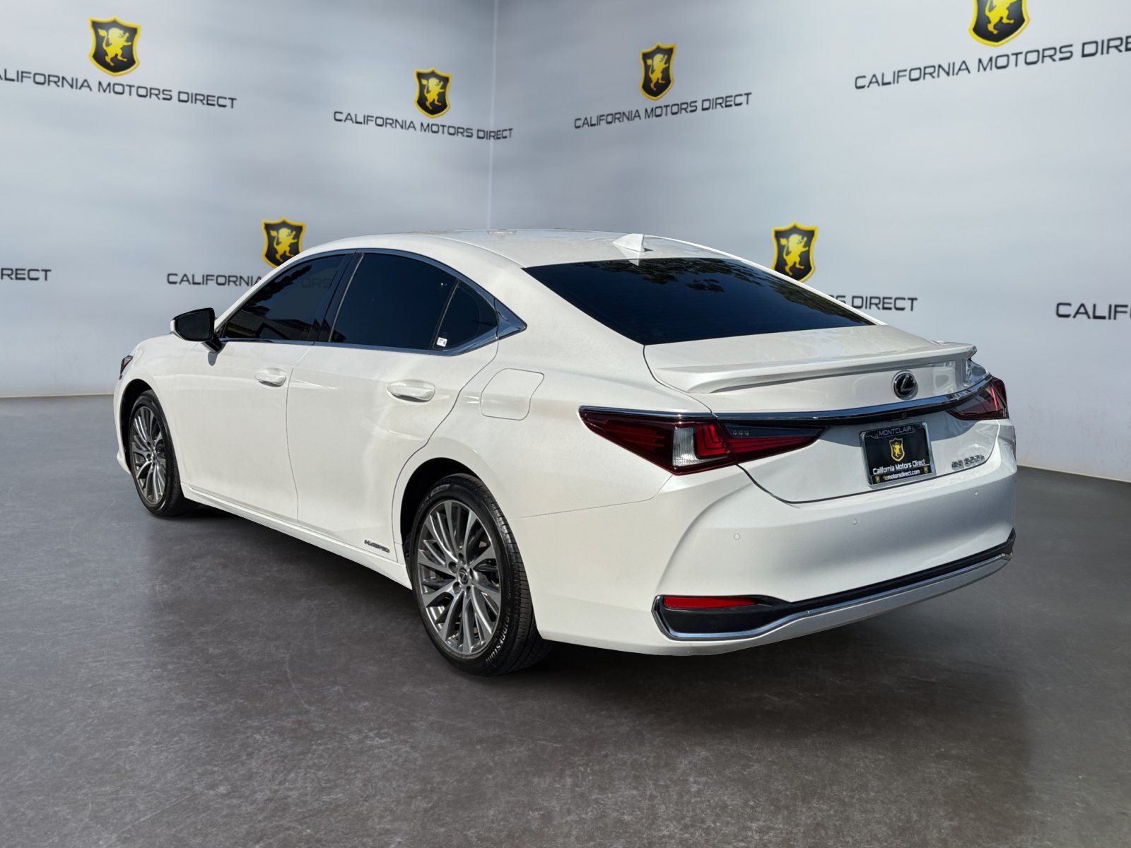 Used 2019 Lexus ES 300h FWD image 3