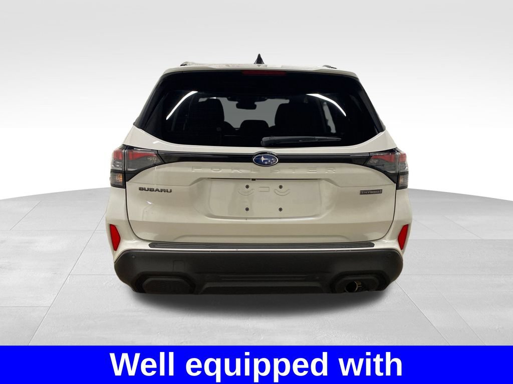 Certified 2025 Subaru Forester Touring AWD/4WD image 3