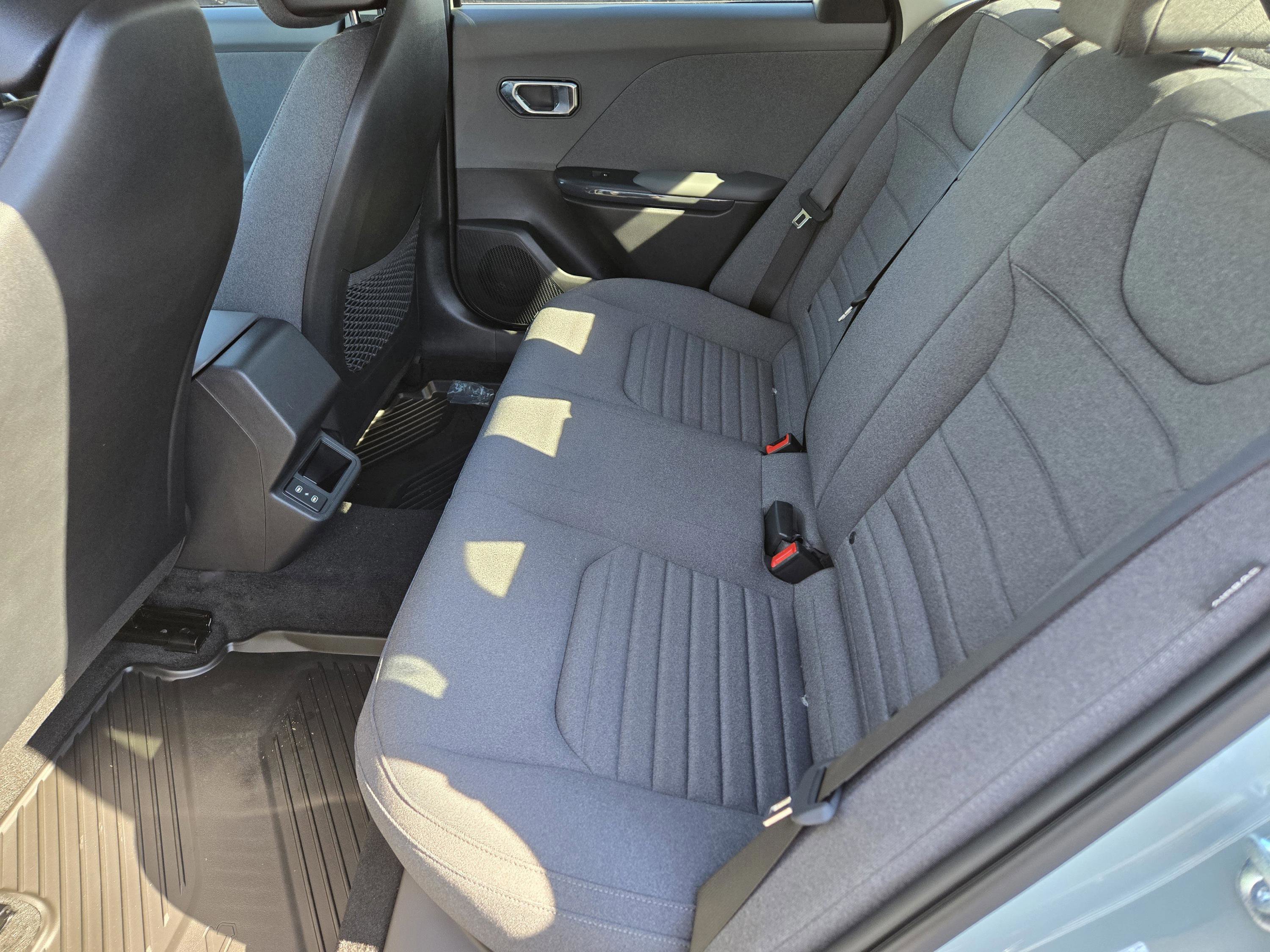 New 2025 Kia K4 EX image 16