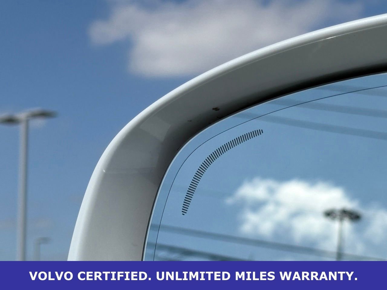 Certified 2023 Volvo XC60 B5 Core image 12