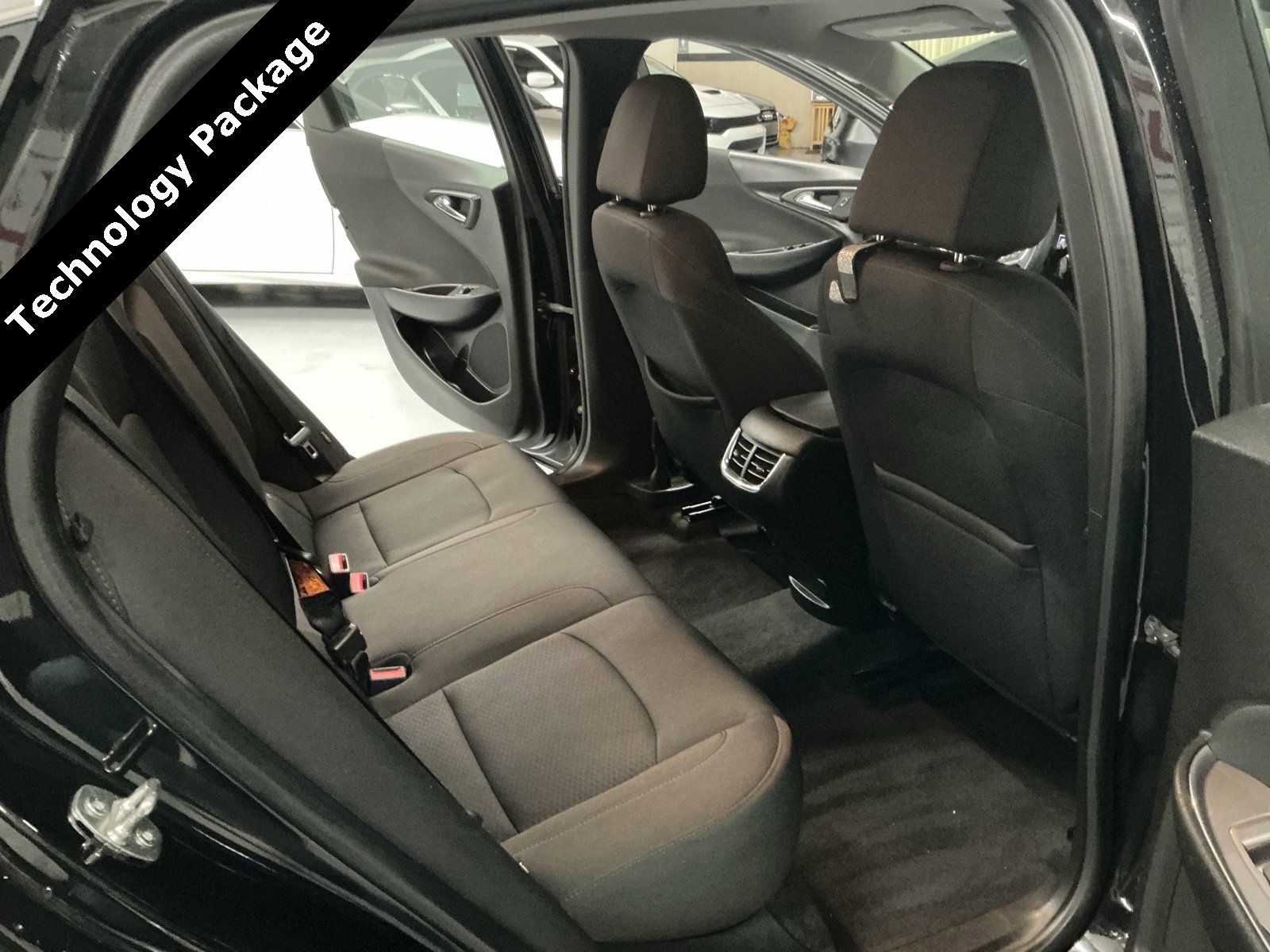 Used 2019 Chevrolet Malibu LT image 24