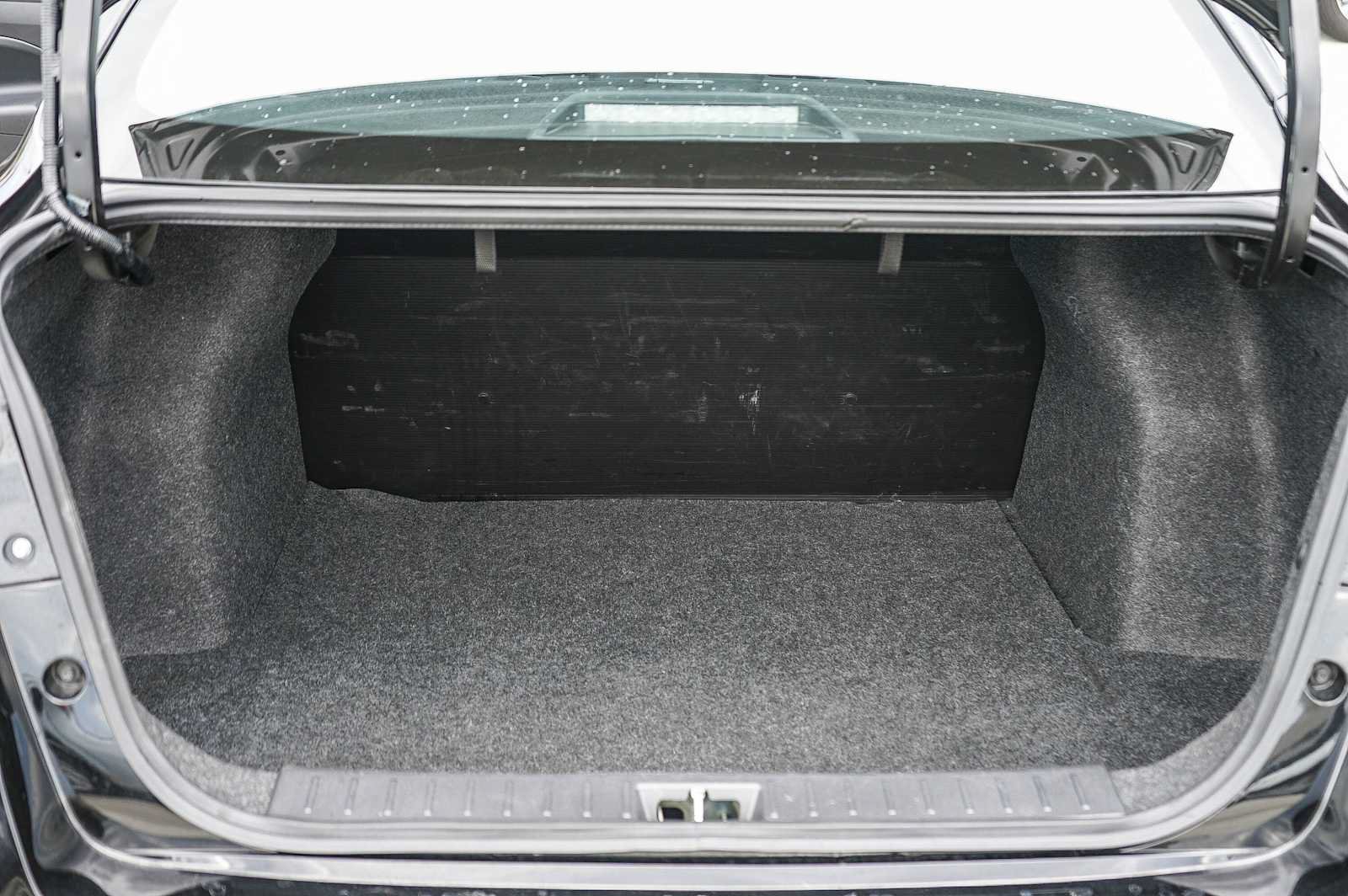 Used 2025 Nissan Versa S w/ Trunk Package FWD image 24