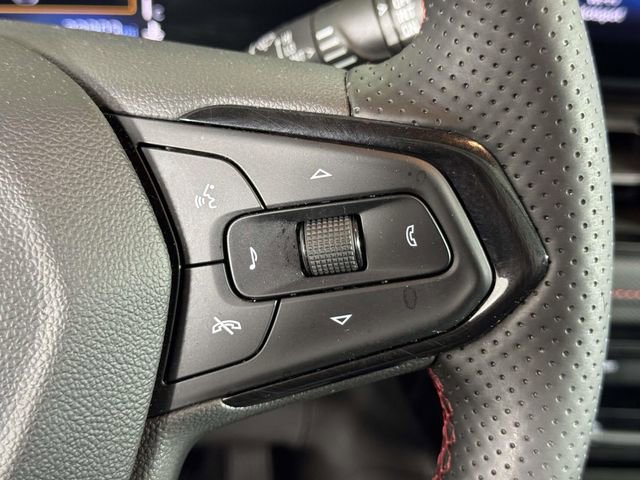 Used 2024 Chevrolet TrailBlazer RS w/ Convenience Package AWD/4WD image 23