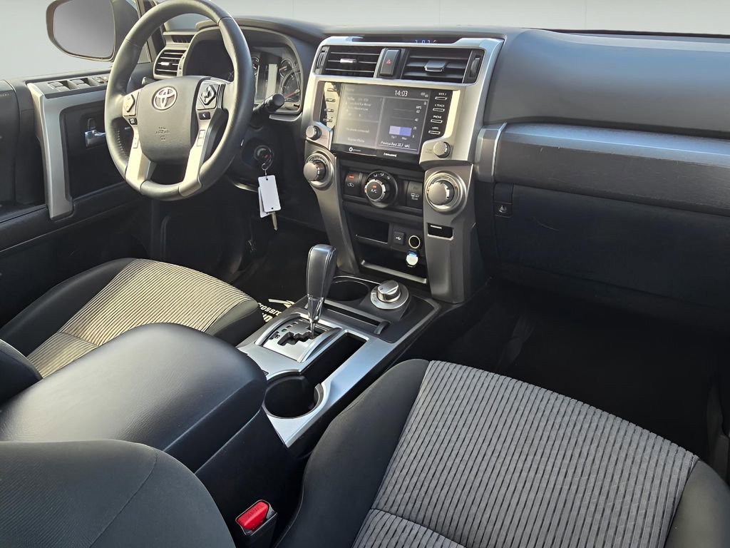 Used 2020 Toyota 4Runner SR5 AWD/4WD image 13