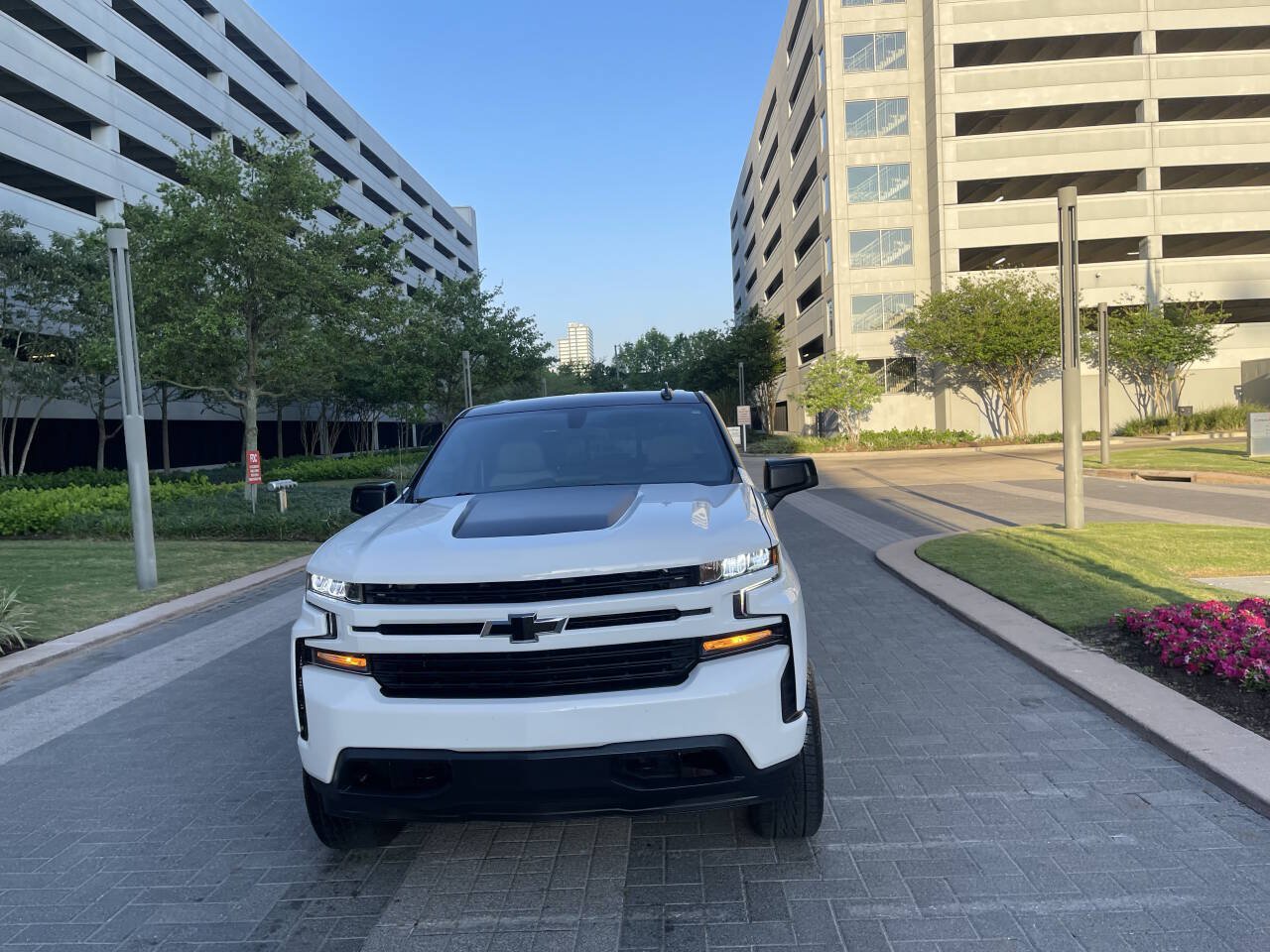 Used 2019 Chevrolet Silverado 1500 RST w/ All-Star Edition AWD/4WD image 2