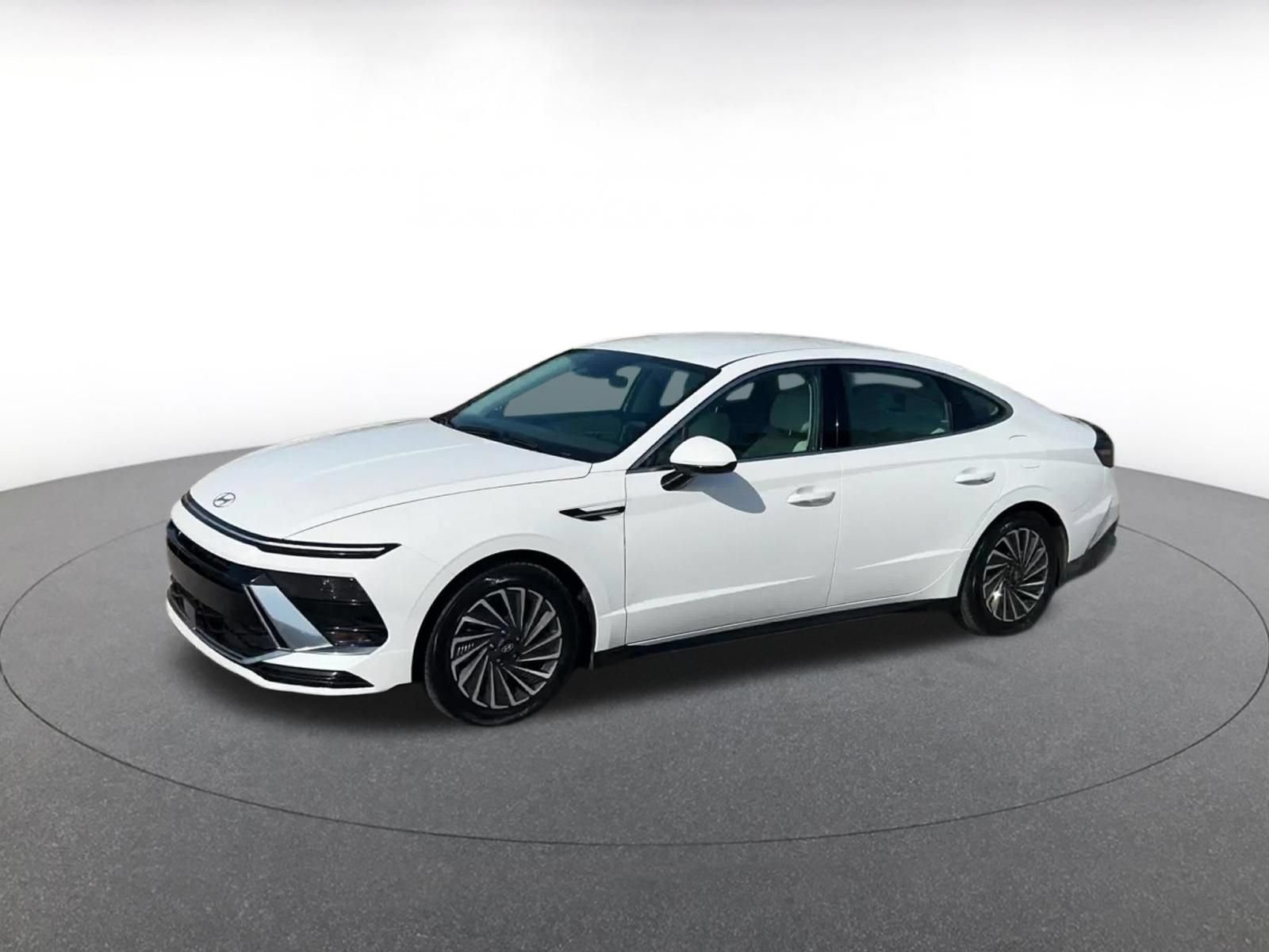 Used 2025 Hyundai Sonata SEL FWD image 8