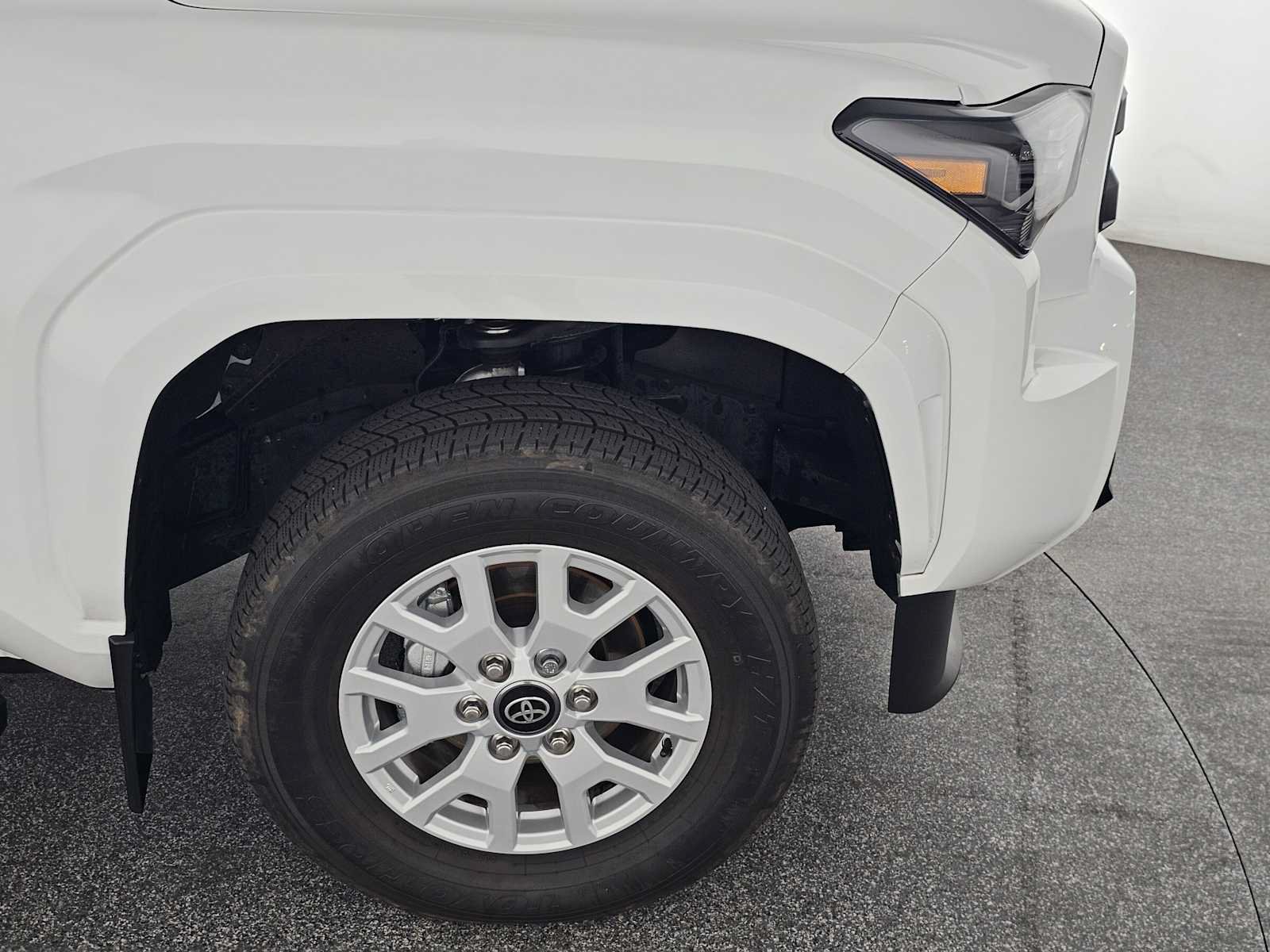 Used 2024 Toyota Tacoma SR5 RWD image 9