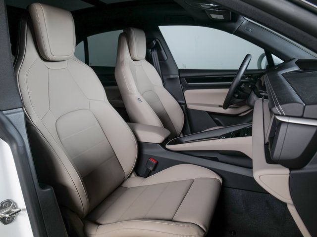 New 2026 Porsche Macan 4 Electric AWD/4WD image 11