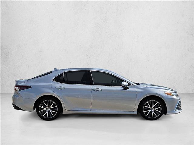 Used 2024 Toyota Camry XLE video 4