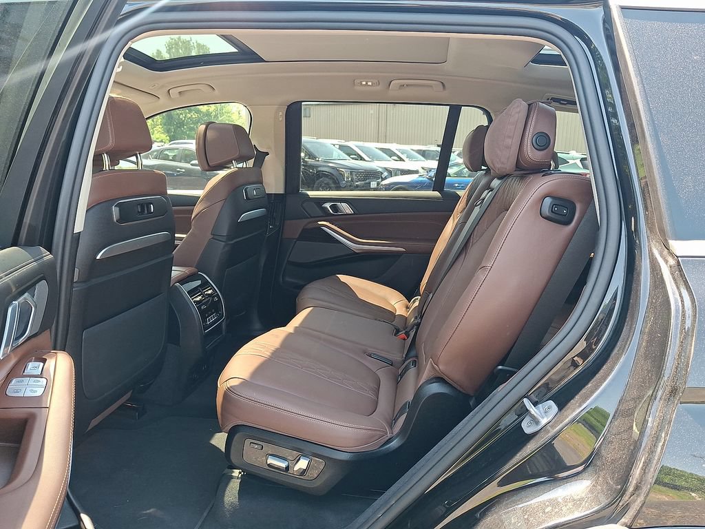 Used 2026 BMW X7 xDrive40i AWD/4WD image 12